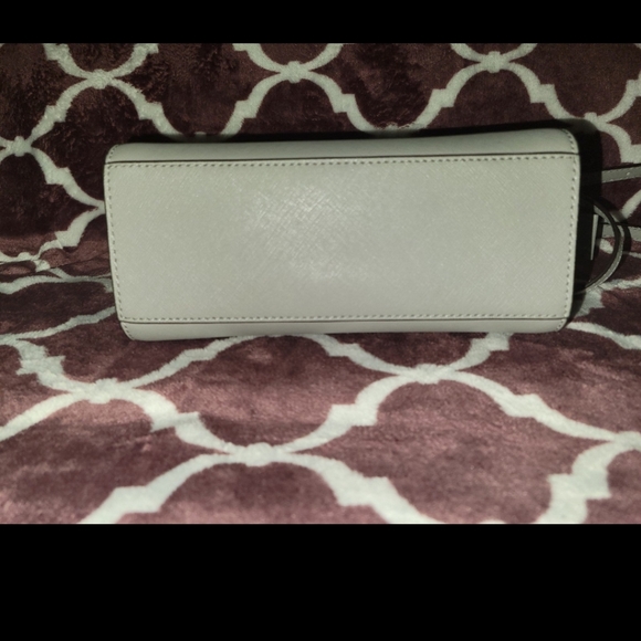 Michael Kors Selma Crossbody NWT - Picture 5 of 8